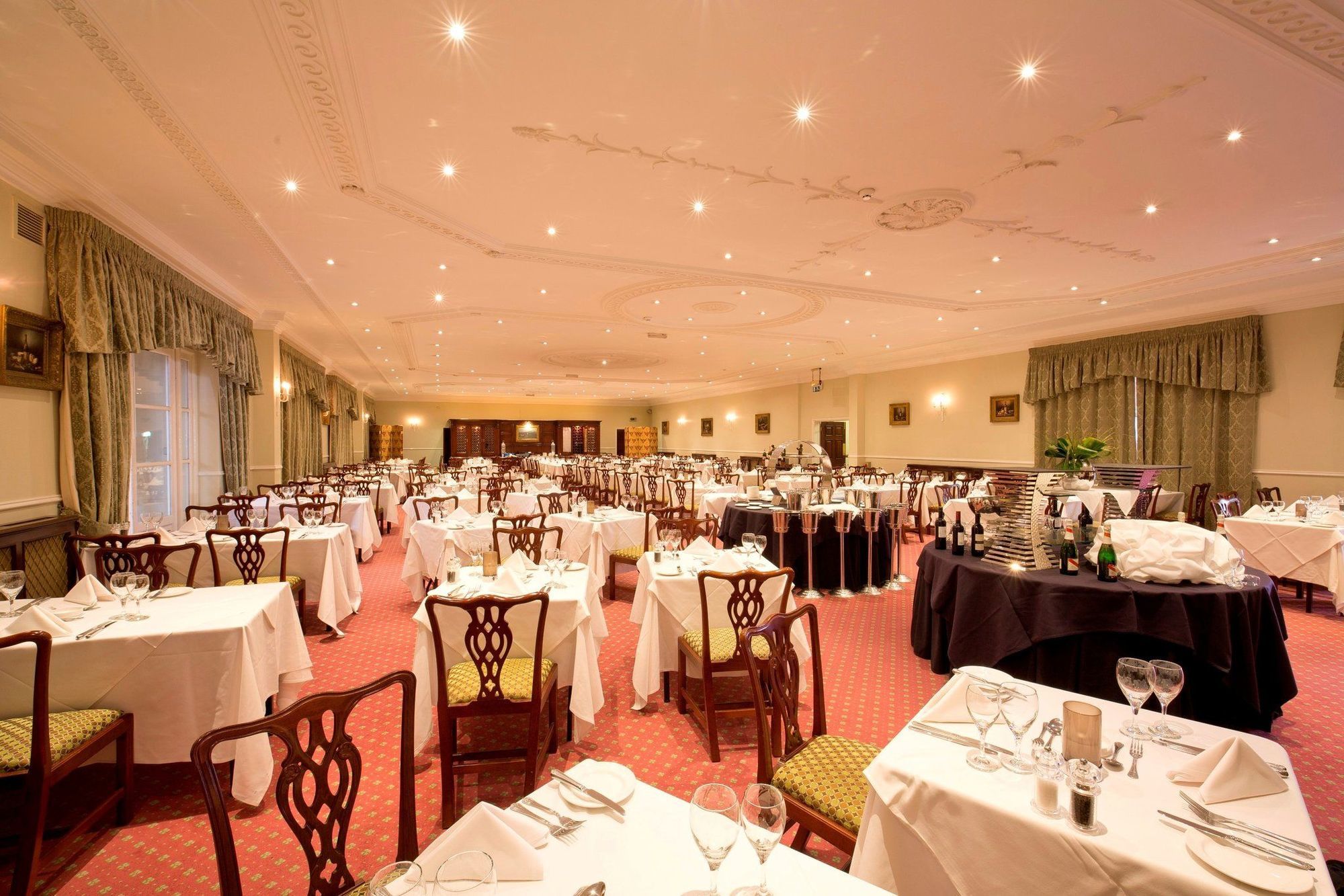Whittlebury Hall And Spa Restaurant foto